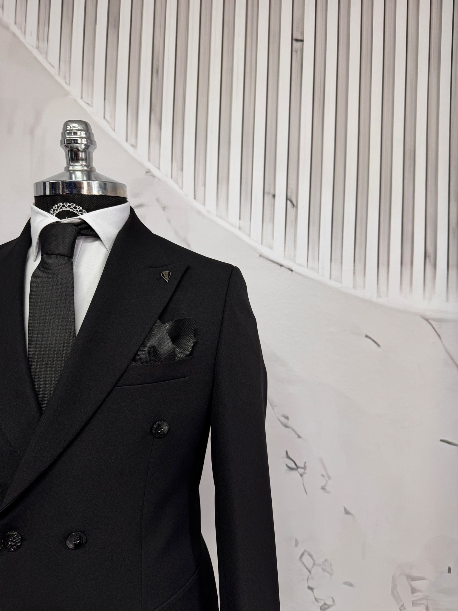 Dupont Slim Fit Sivri Yaka Kruvaze Takım Elbise