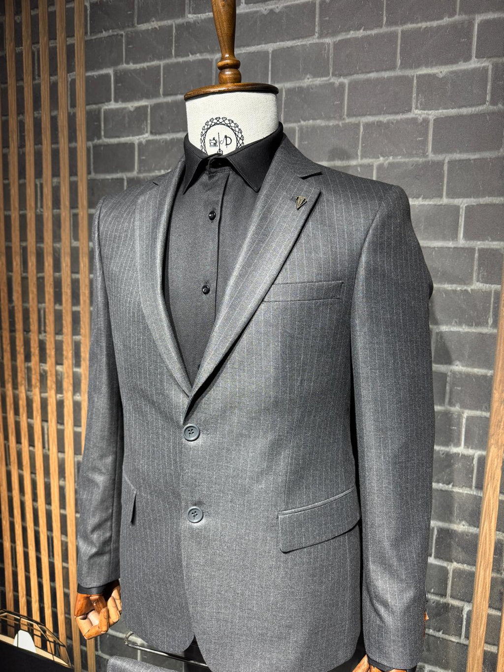 Dupont Slim Fit Çizgili Erkek Takım Elbise - Mono Yaka Çift Düğme
